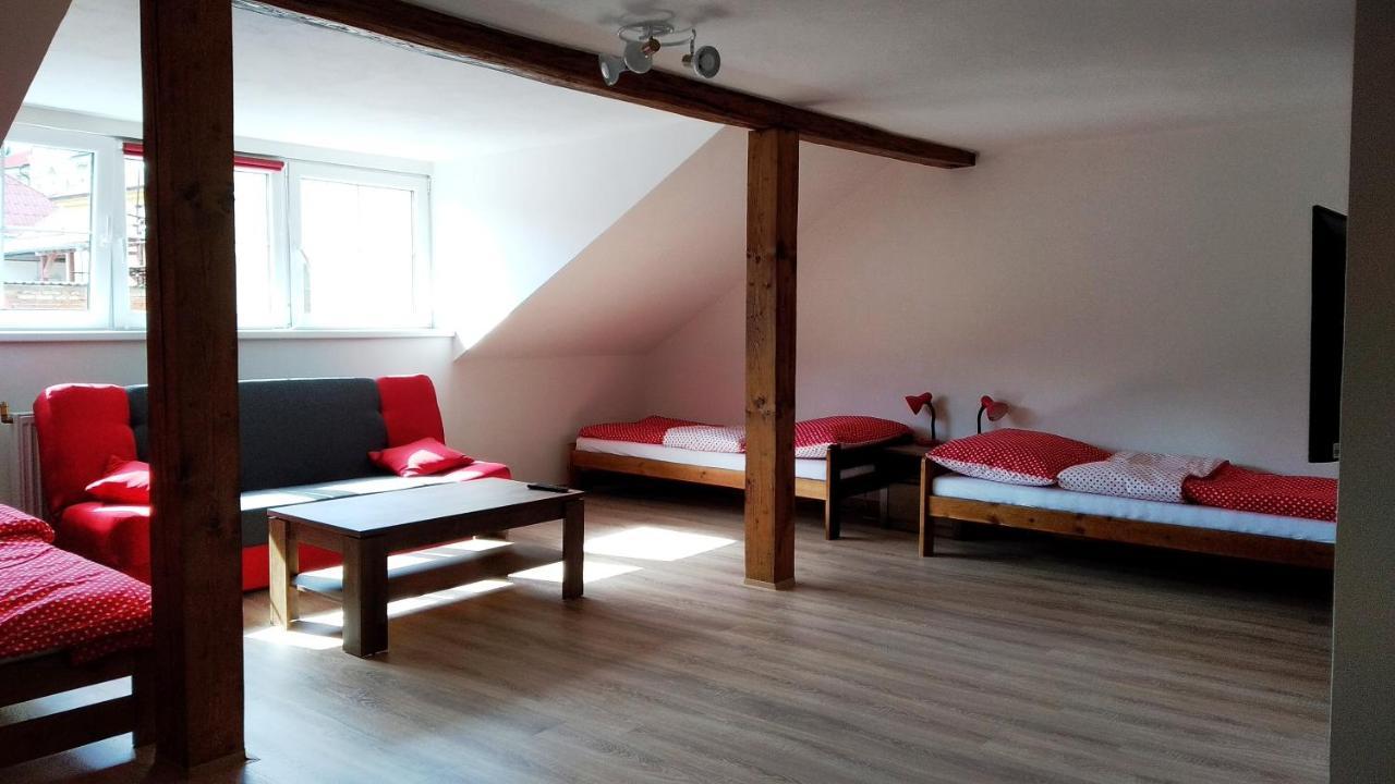 Apartmany Kukacci Hnizdo Benesov nad Ploucnici Exterior foto