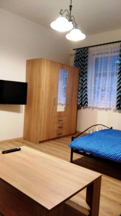 Apartmany Kukacci Hnizdo Benesov nad Ploucnici Exterior foto