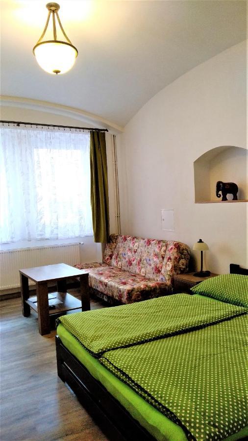 Apartmany Kukacci Hnizdo Benesov nad Ploucnici Exterior foto